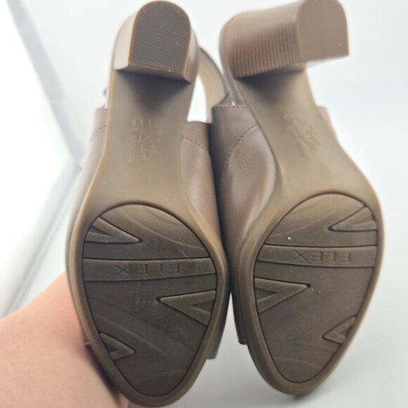 LifeStride “Naomi” Dress Sandal – Taupe/Beige Peep-Toe Bootie Womens size 6M - Picture 8 of 10